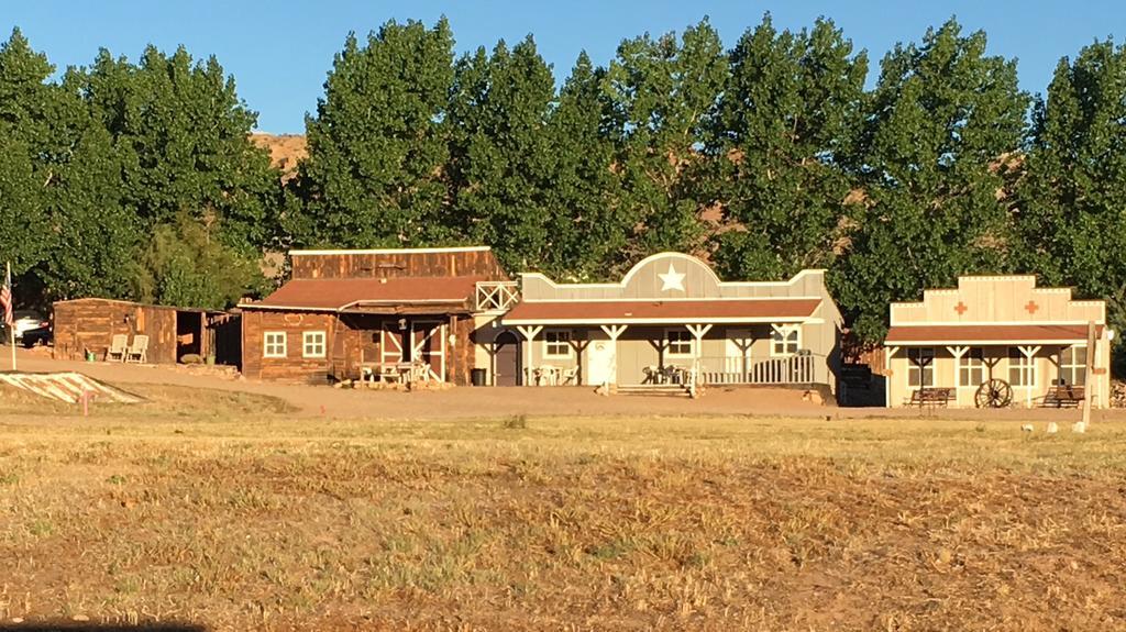 Paria River Ranch Hotell Big Water Eksteriør bilde